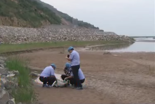 Cơn ghen âm ỉ hàng chục năm của lão nông 