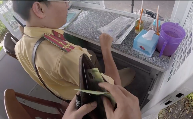 Làm rõ nội dung tố cáo CSGT Hàng Xanh nhận “mãi lộ