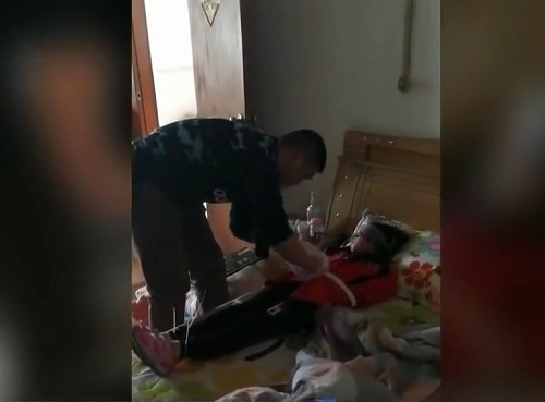 041-Be-Linh-duoc-giai-cuu-1555-1531210785