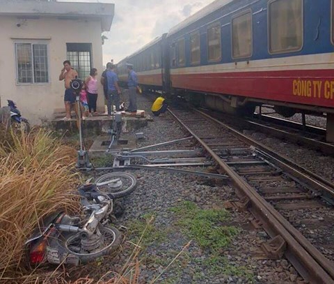 Băng qua đường dân sinh, người đàn ông b