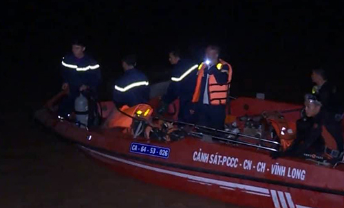 LUC-LUONG-TIM-KIEM-9347-1533620691