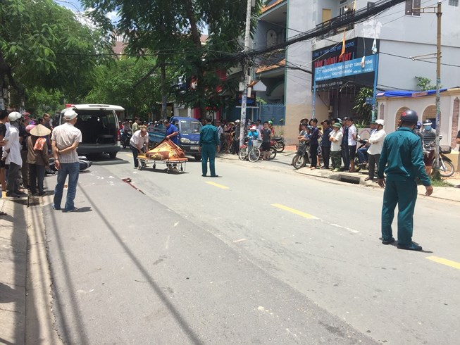 Va chạm với xe tải, 1 nam thanh niên tử vong tại G