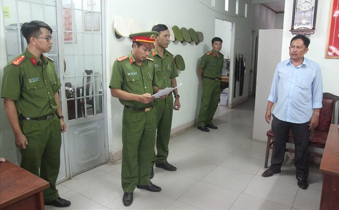 Bắt giam tài xế gây TNGT khiến ba người trong một 