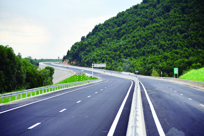 Thông xe cao tốc Đà Nẵng - Quảng Ngãi.