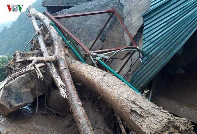 12 Lũ quét và ngập úng ở Lai Châu, giao thông nhiề