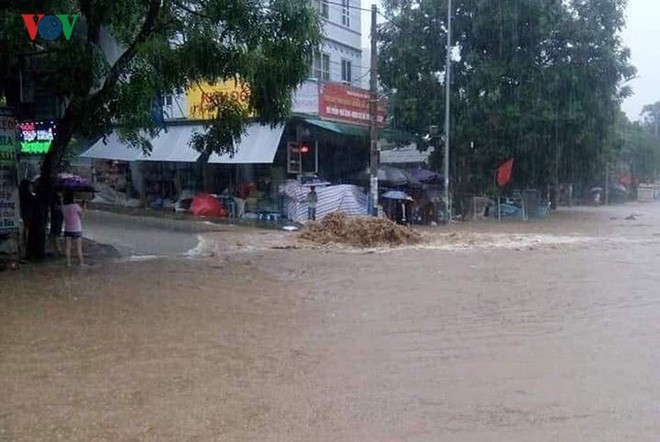 15 Lũ quét và ngập úng ở Lai Châu, giao thông nhiề