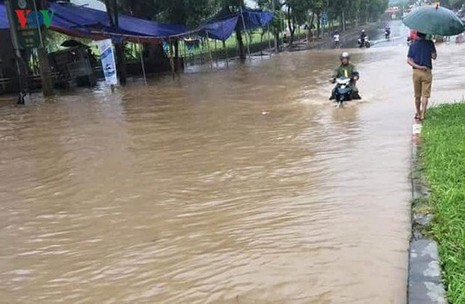 16 Lũ quét và ngập úng ở Lai Châu, giao thông nhiề