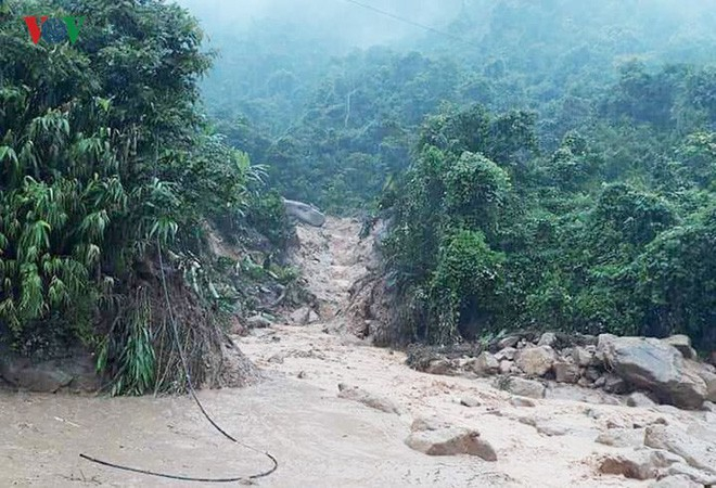 2 Lũ quét và ngập úng ở Lai Châu, giao thông nhiều