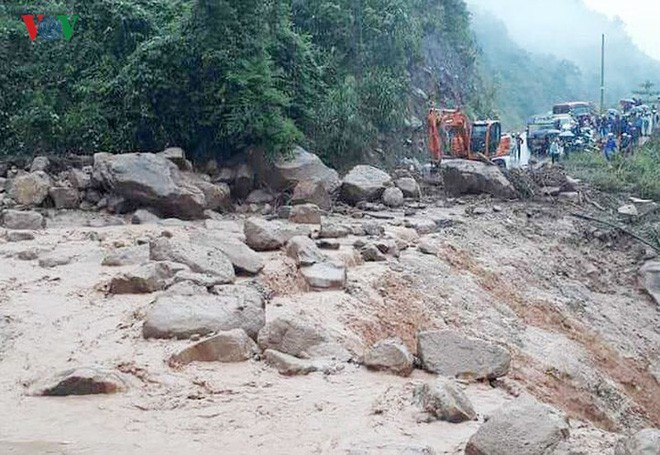 3 Lũ quét và ngập úng ở Lai Châu, giao thông nhiều