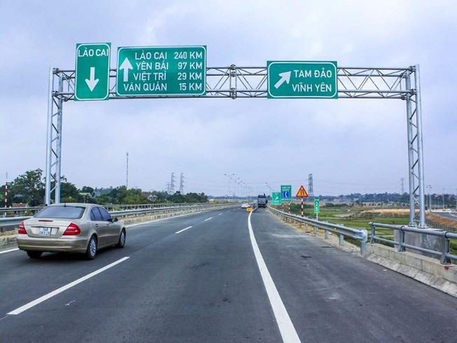 phat-nguoi-noi-bai-lao-cai_gmcm_thumb