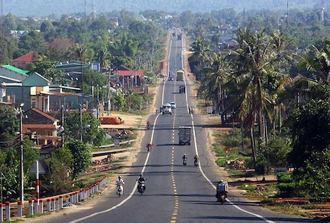 Bộ trưởng Bộ GTVT báo cáo Quốc hội về dự án đường 