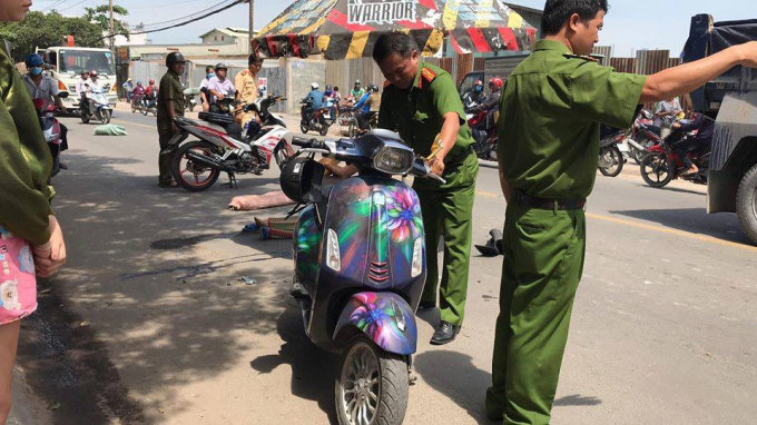 Tránh xe ba gác, cô gái trẻ bị xe tải tông tử vong