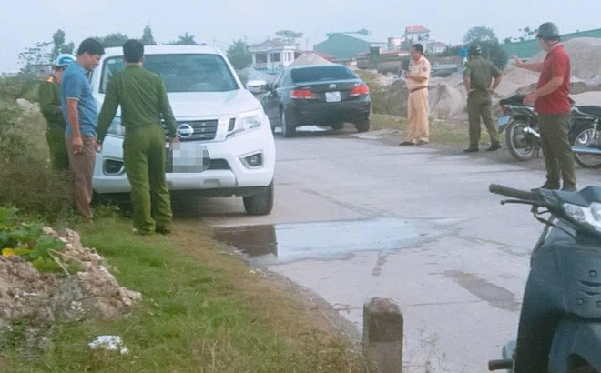 Tìm thấy bếp than tổ ong trong ôtô của Thượng uý c