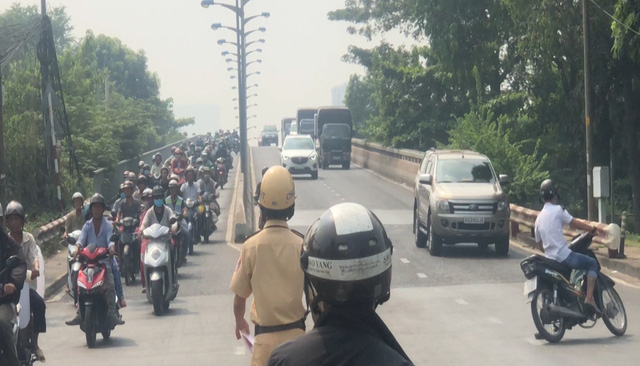 nguoi-vi-pham-lao-vao-xe-tai-tim-moi-cach-de-tranh