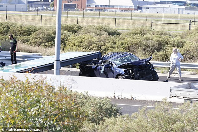 8261474-6571387-thelargechunkofmetalwhichfellatthe