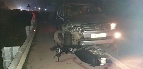 bi-fortuner-tong-keo-le-gan-5-0-m-pho-truong-tram-