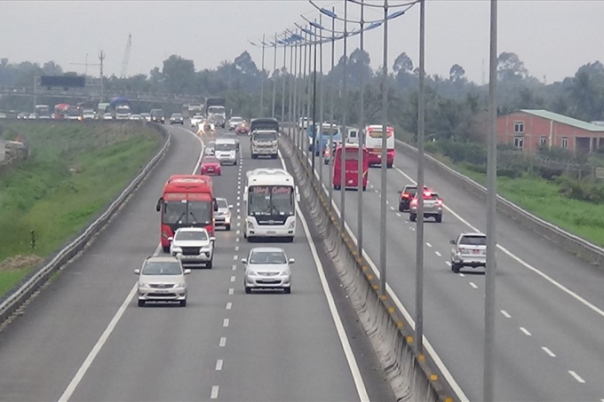 Test nhanh ma túy lái xe trên cao tốc TP.HCM - Tru