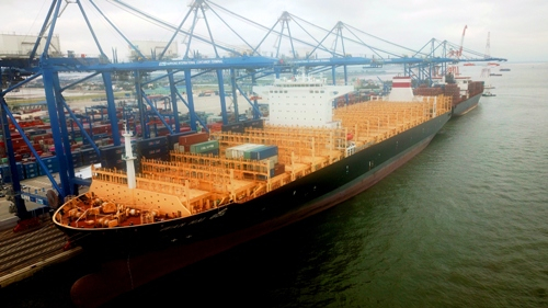 tau-12000-teu-9250-1557212920