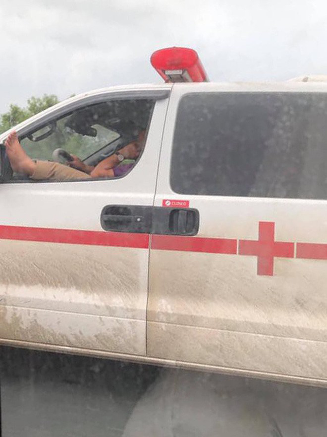 kdlbsydzlx0lr8du-15576396636691739420121-2-1557651