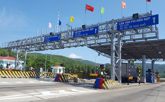 tram-thu-phi-ban-thach-2_lklx