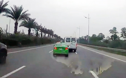 Xe-duoi-nhau-2-7855-1560506894