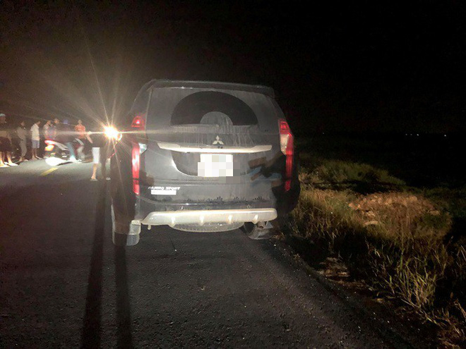 Ô tô đâm xe đạp điện, 3 em nhỏ tử vong tại chỗ