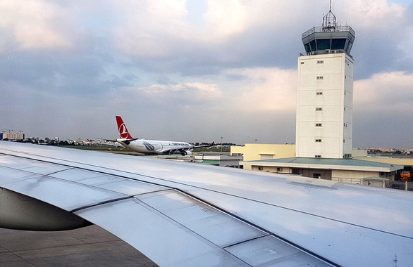 dai-khong-luu-tan-son-nhat-15688937028722006870921