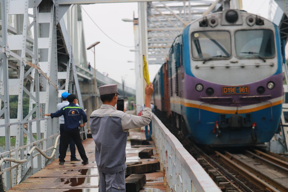 700075414502620955806178543678043330183168n-156904