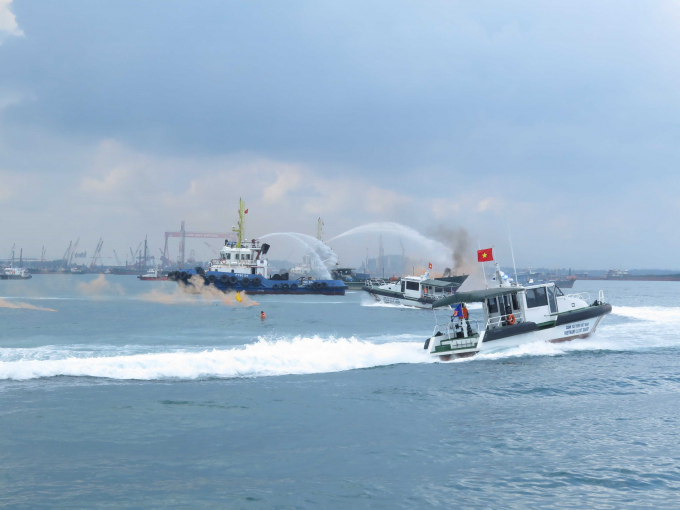 e49c3df247b4aeeaf7a5