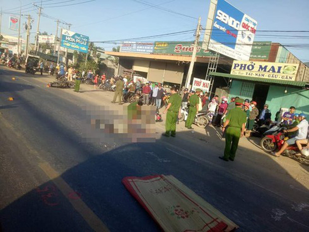 photo-1-15749163419381299350225