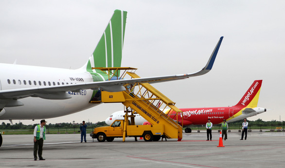 may-bay-tet-15768261934281019706355