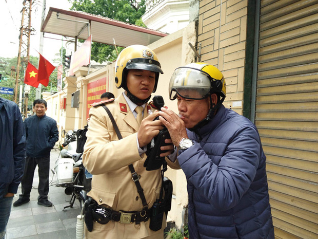 photo-1-15789237335321798749034