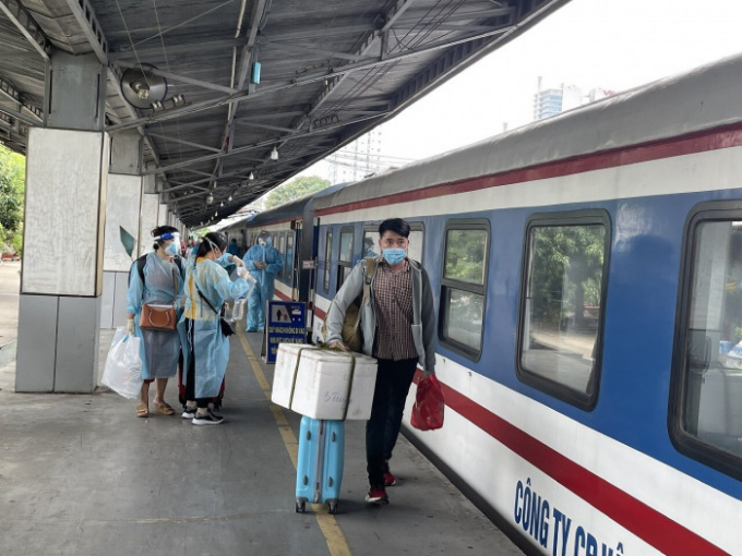 img-bgt-2021-hanh-khach-di-tau-chuyen-biet-copy-16