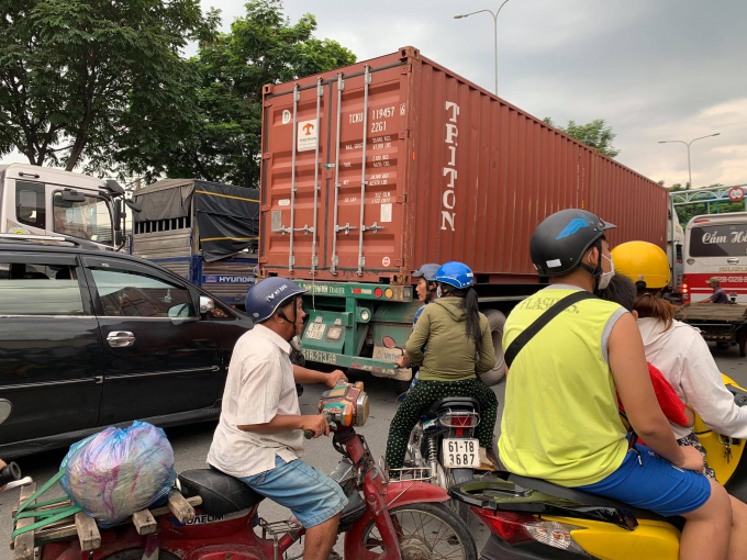 77EA902E-1307-4495-AF3C-3E84F7009EB8.