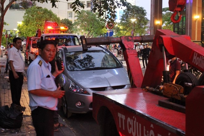 Khi nào cảnh sát giao thông được niêm phon