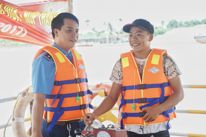 13. Giám đốc Cảng vụ ĐTNĐ khu vực I trực tiếp tuyê