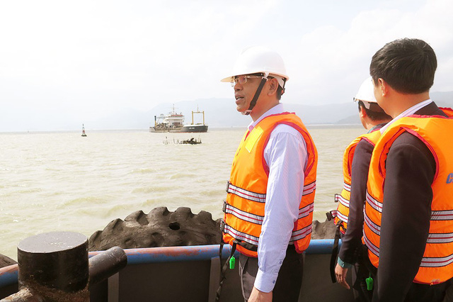 anh-1-nao-vet-thong-luong-cua-bien-quy-nhon-151282