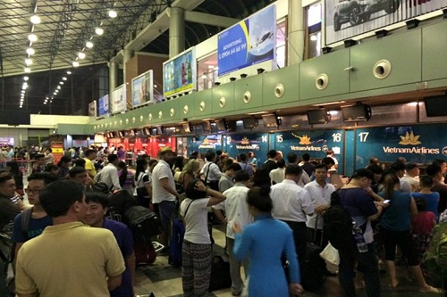 ava_cang_hk_tan_son_nhat_luu_y_hanh_khach_bay_dip_