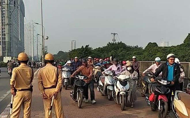 photo-1-15415736692611056362107-crop-1541573681624