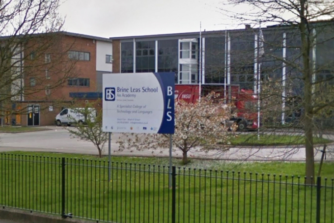 dong-cua-4110-1582719521