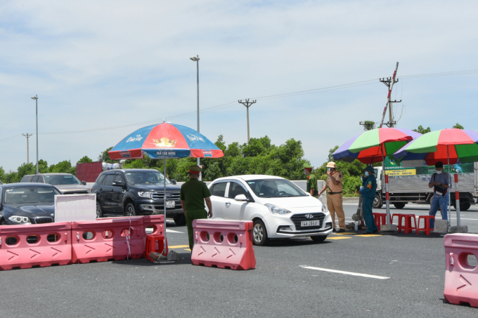 1909563_dsc_0119c_23041502