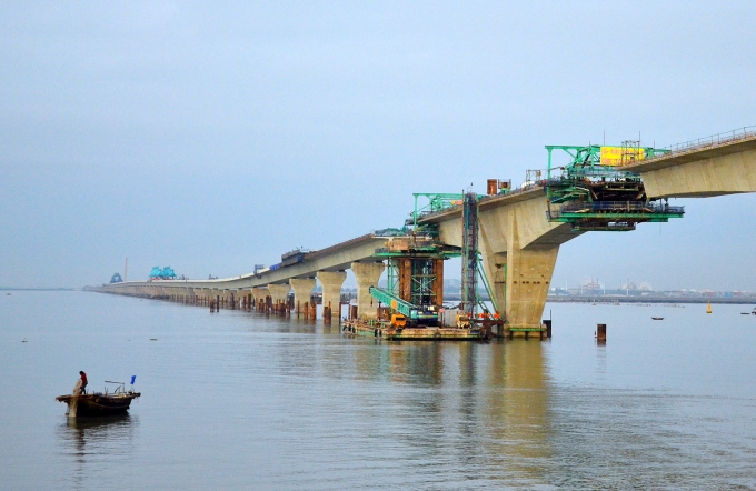 tan vu - lach huyen 1