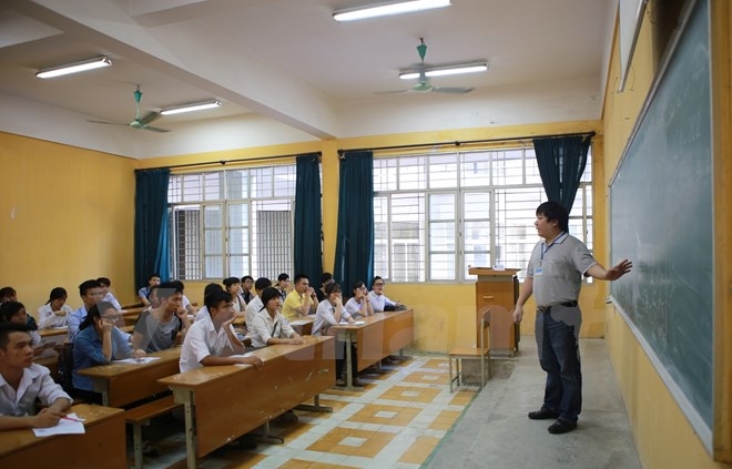 vnp_thi_sinh_du_thi_9