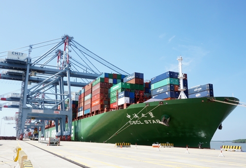 tau-container-3509-1446107127