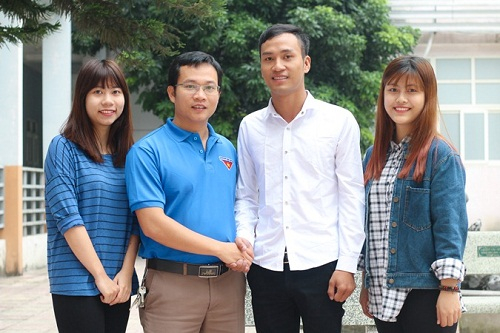 nam-sinh-nhat-duoc-tien-tra-la-3977-4524-150889854