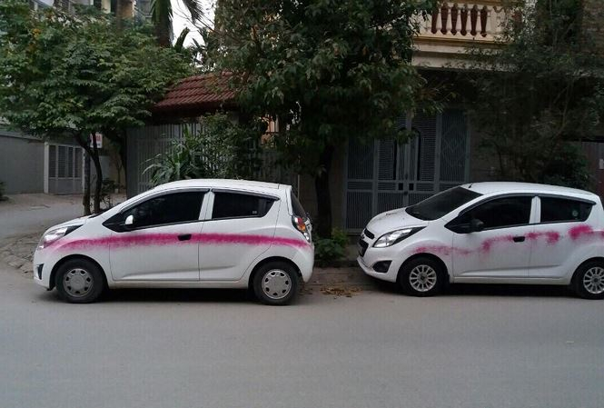 tien_phong_xe_hoi_bi_phun_son_Ha_Dong1_JTNT