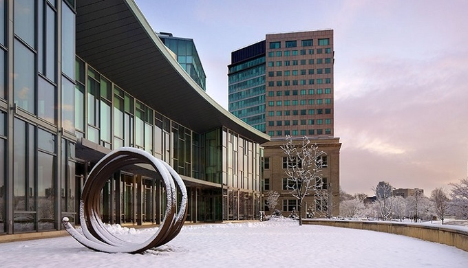 2-MIT-1521446401_680x0