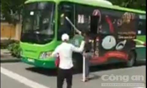 sequence-01still002_720_432_108 (1)