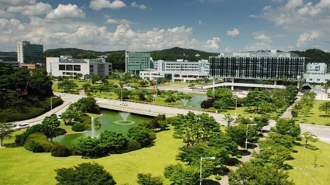 KAIST-8