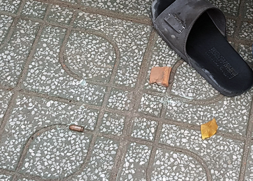 mot-vien-dan-tai-hien-truong-1316-1531830273